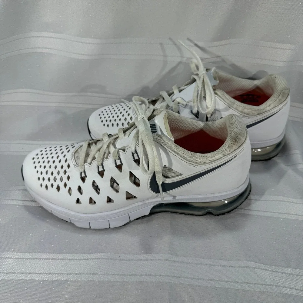 Nike Air Max Typha White Wolf Grey Training Shoes 918460-101 Womens 8.5‎